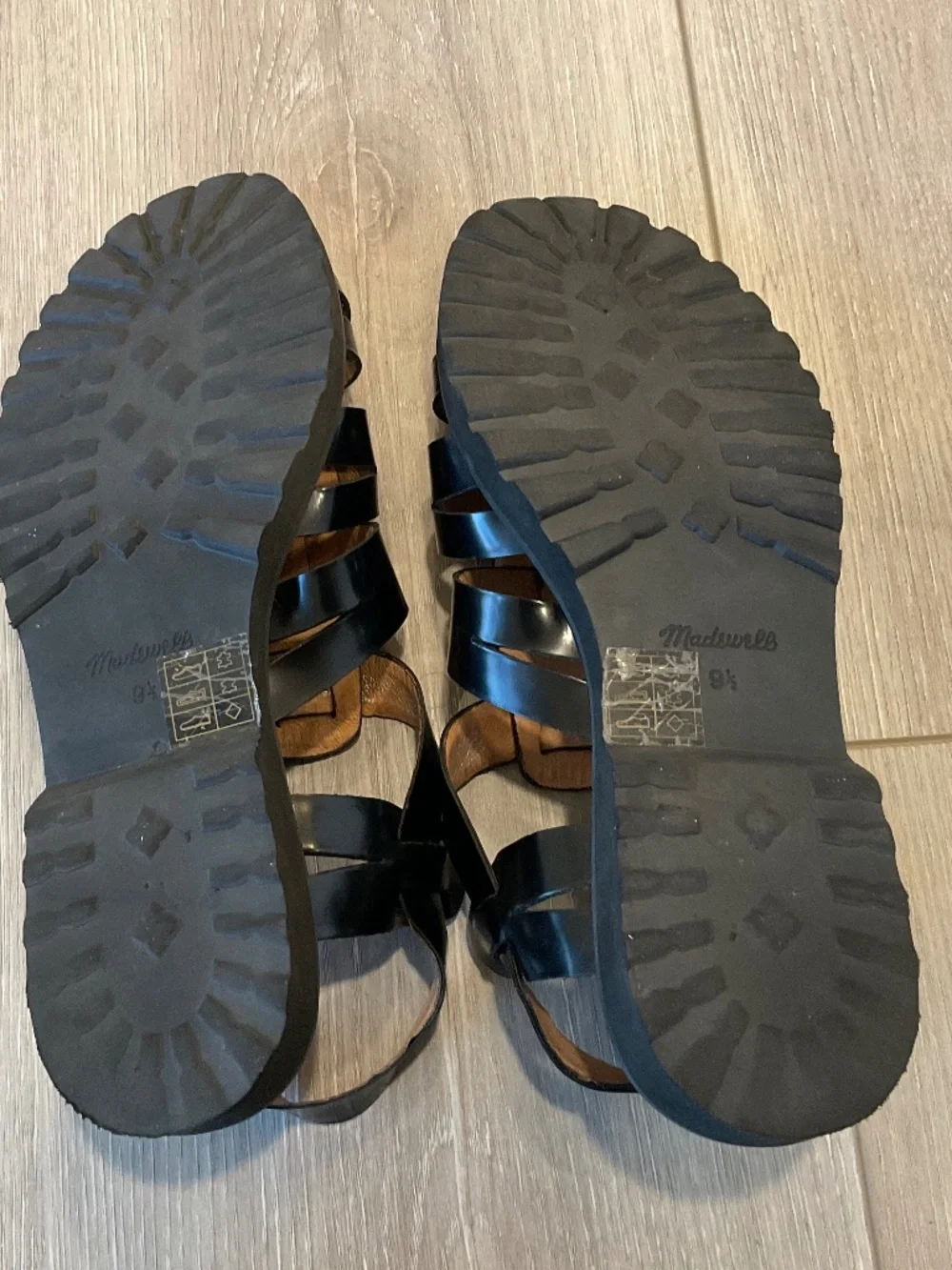 MADEWELL The Cari Fisherman Sandal in Black Size 9.5